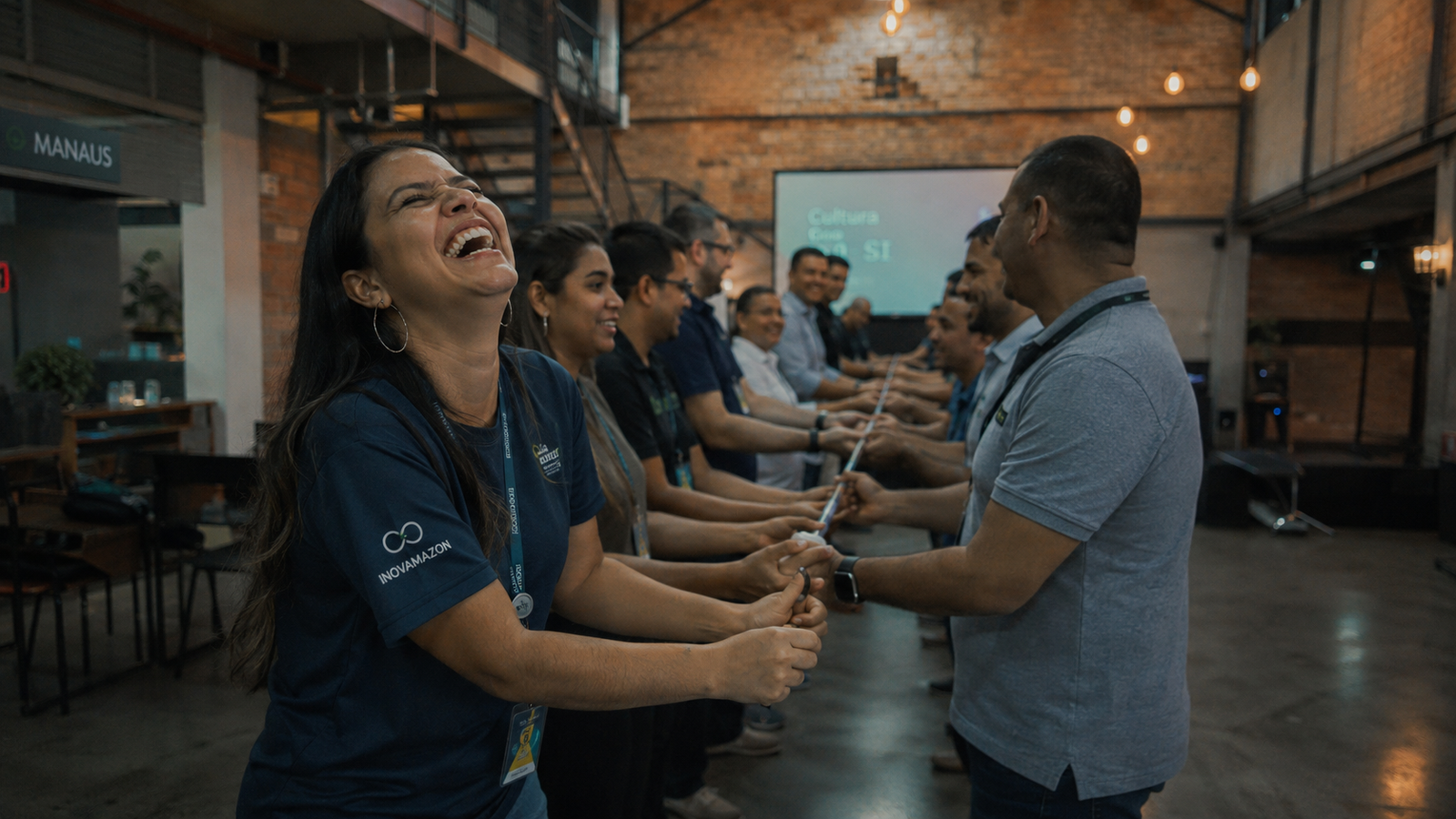 Dinâmica em grupo durante team building
